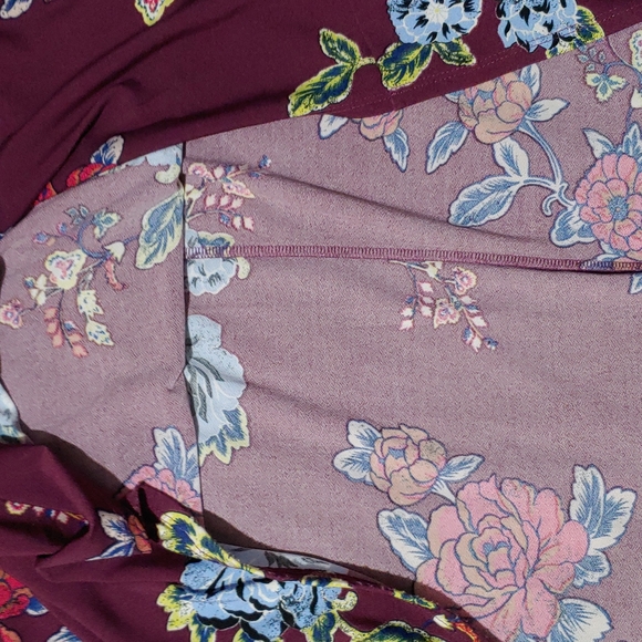 Beautiful Flower Dress - Picture 3 of 9